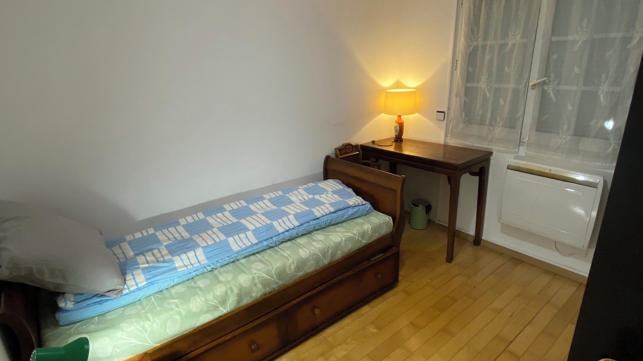 Photo of Bedroom in Le Bourget