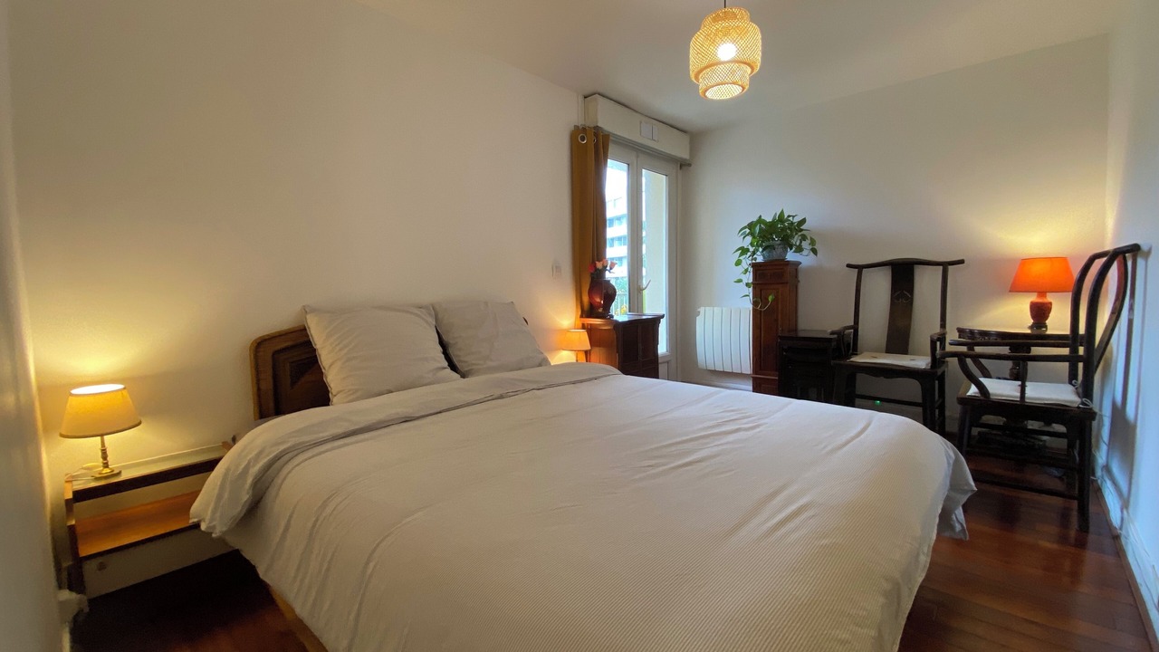 Photo of Bedroom in Le Bourget