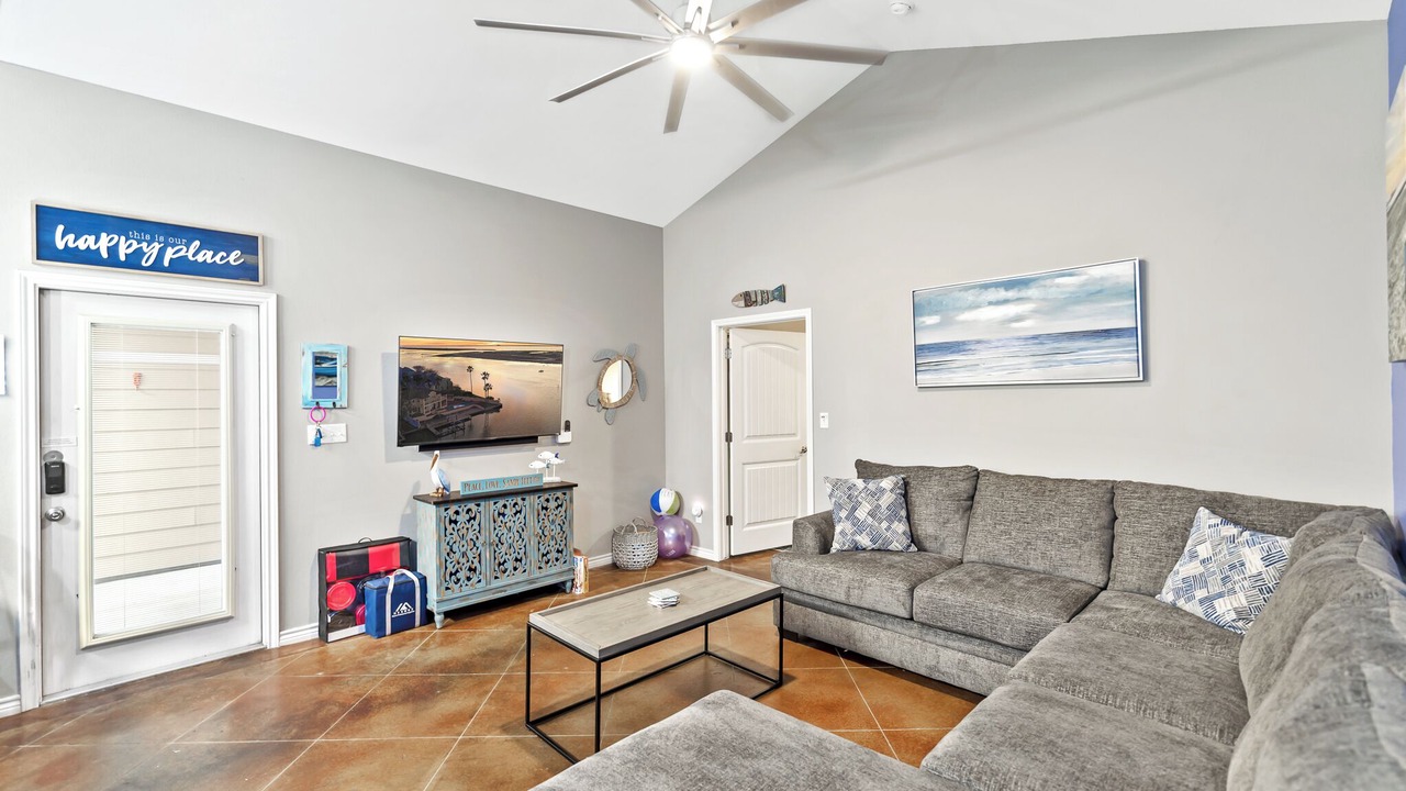 Photo of Livingroom in Corpus Christi