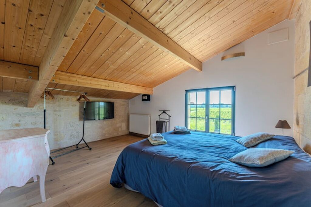 Photo of Bedroom in Saint-Emilion