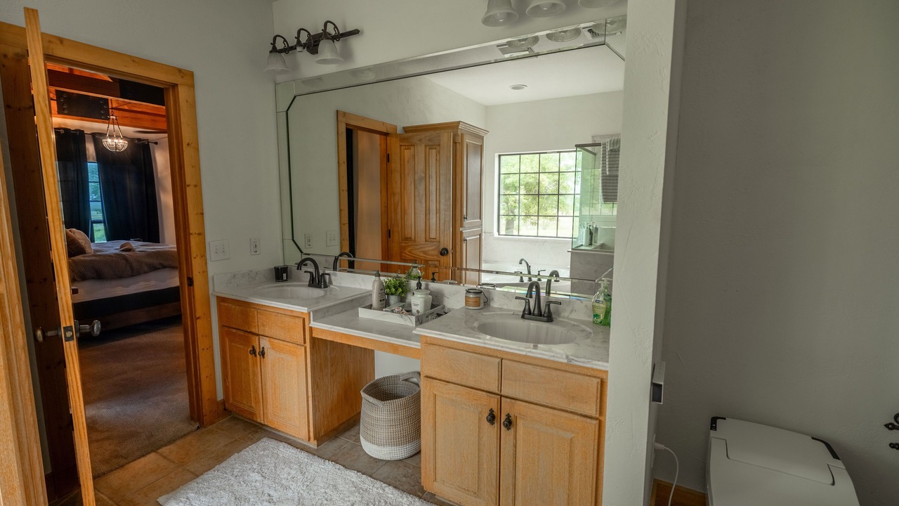 Photo of Bathroom in Burkburnett