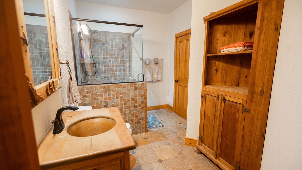 Photo of Bathroom in Burkburnett