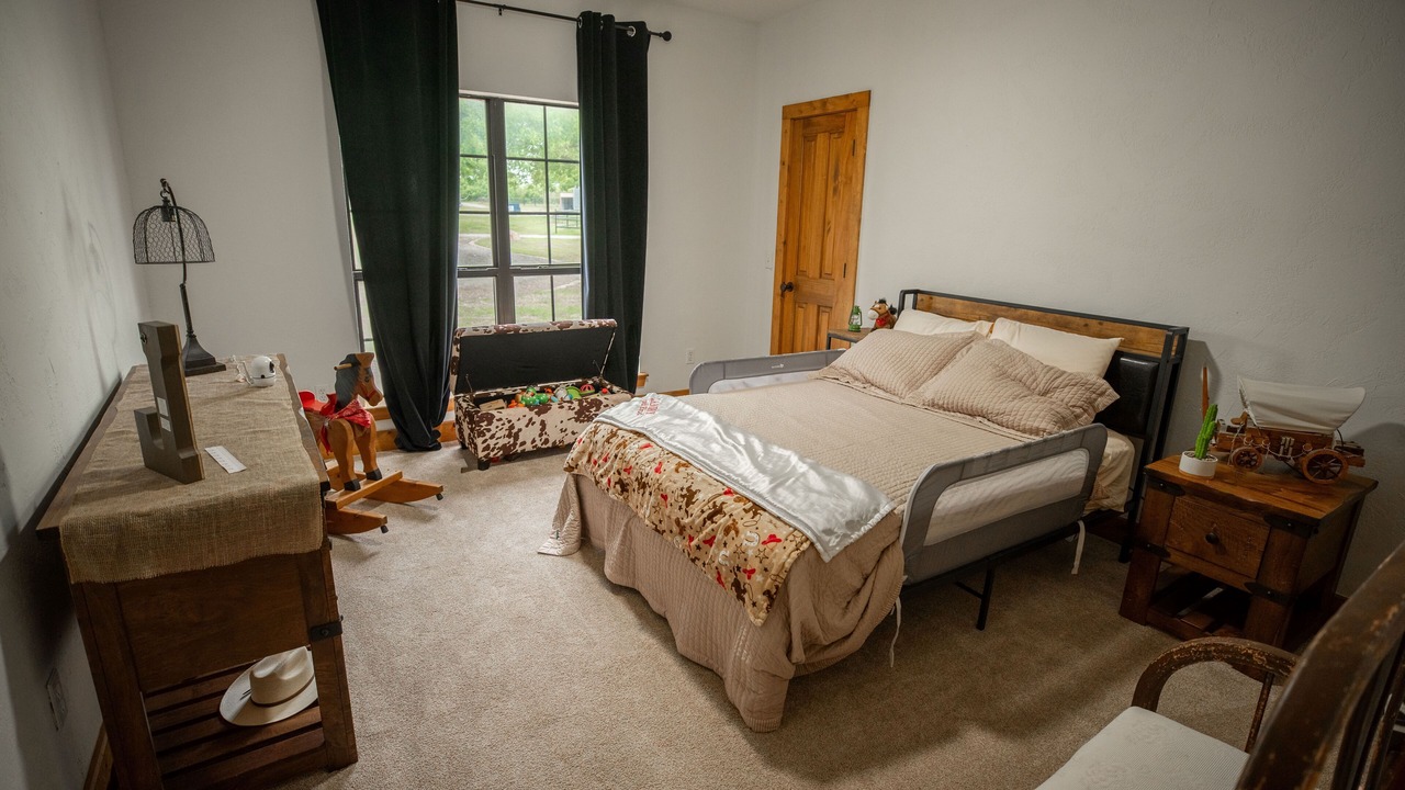 Photo of Bedroom in Burkburnett