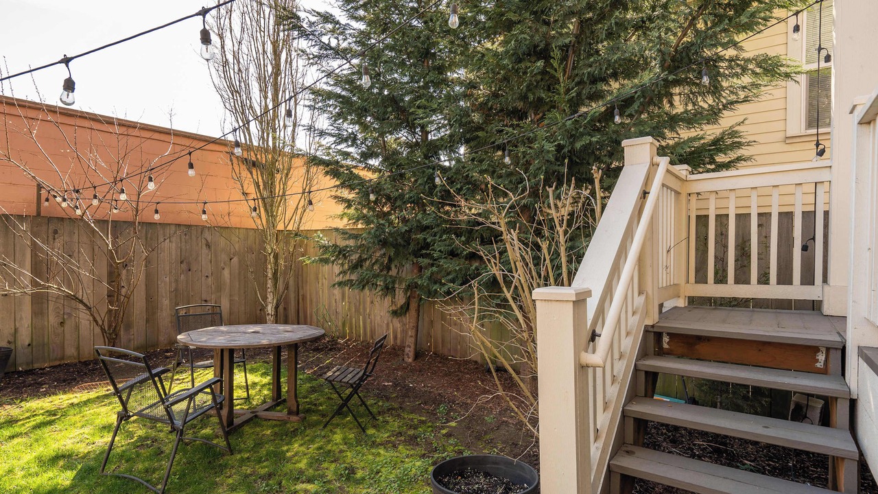 Photo of Outdoor in King