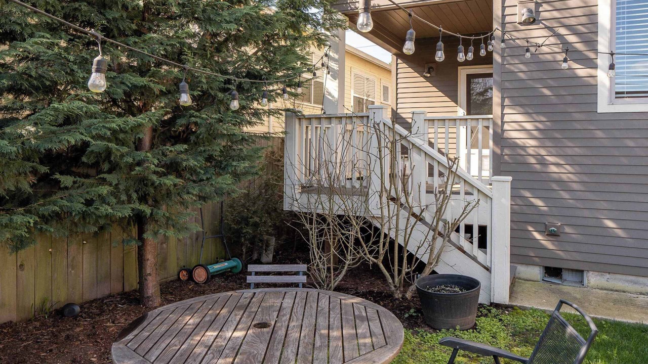 Photo of Outdoor in King