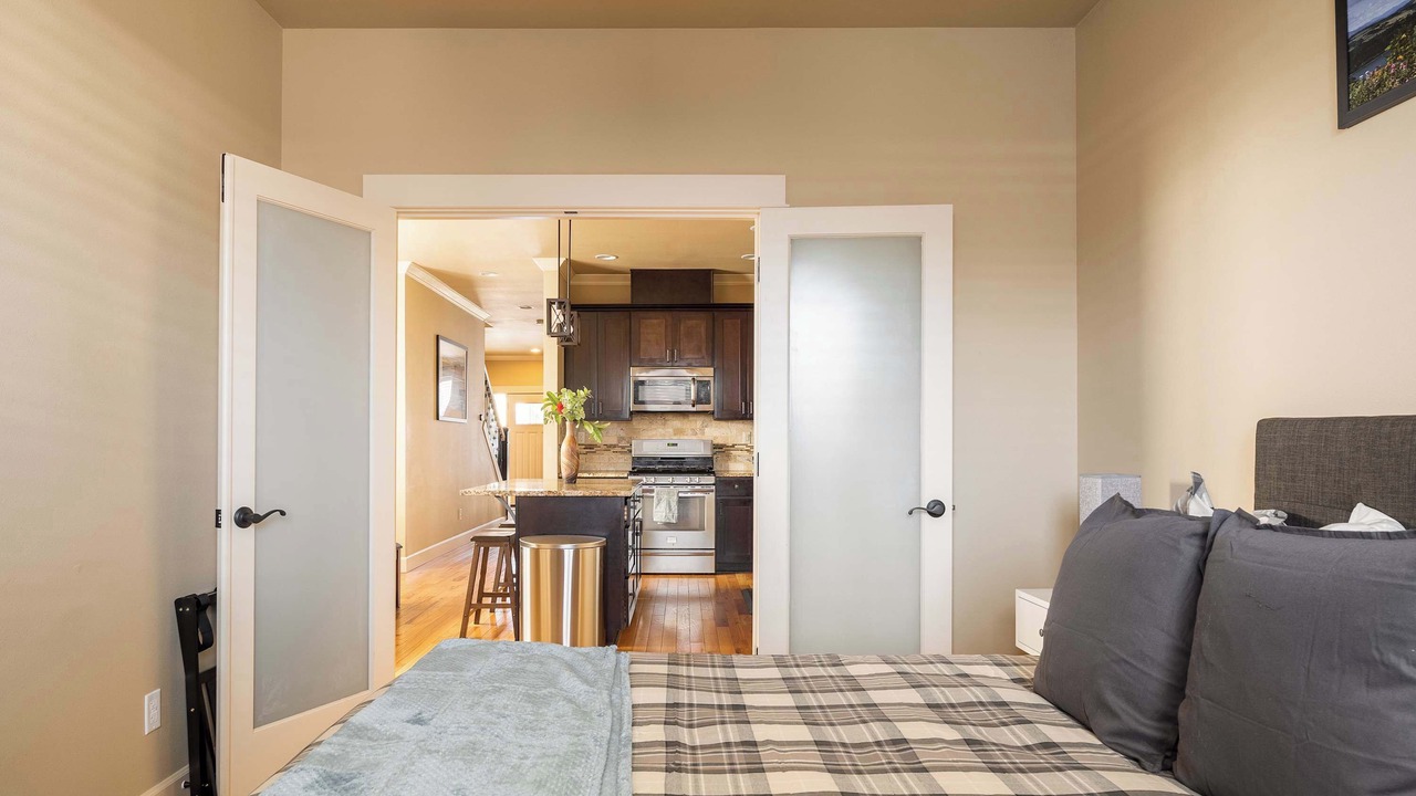 Photo of Bedroom in King