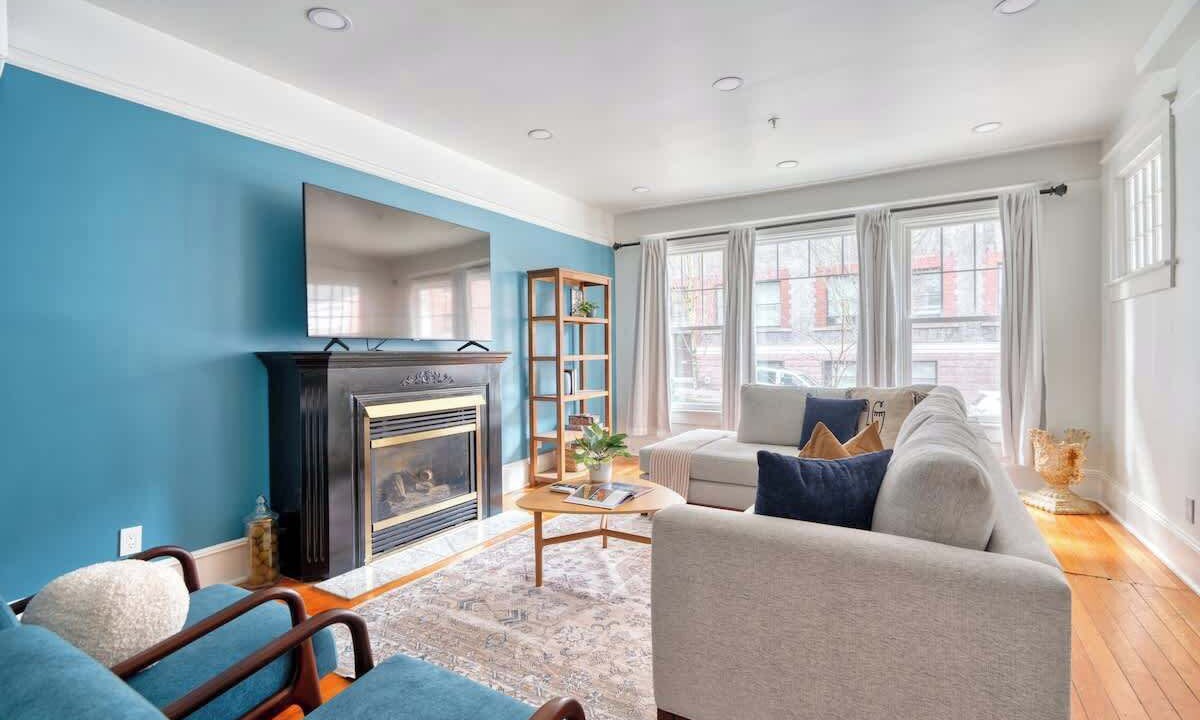 Photo of Livingroom in Nob Hill