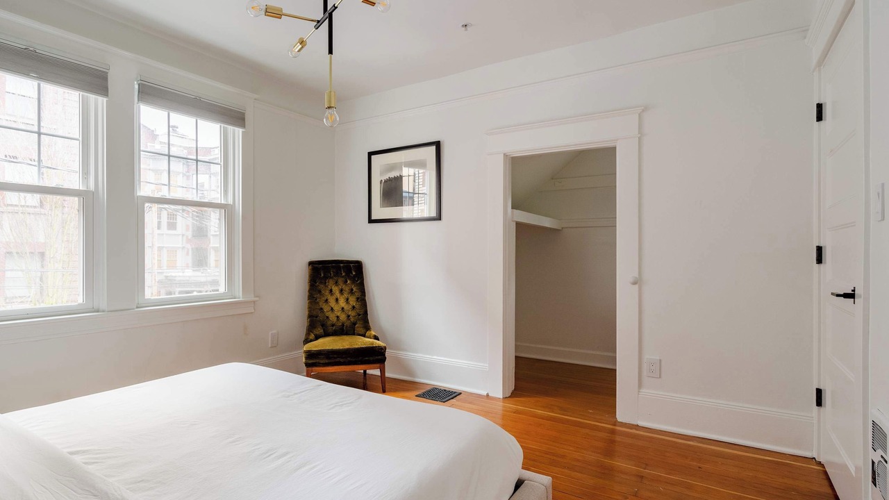 Photo of Bedroom in Nob Hill