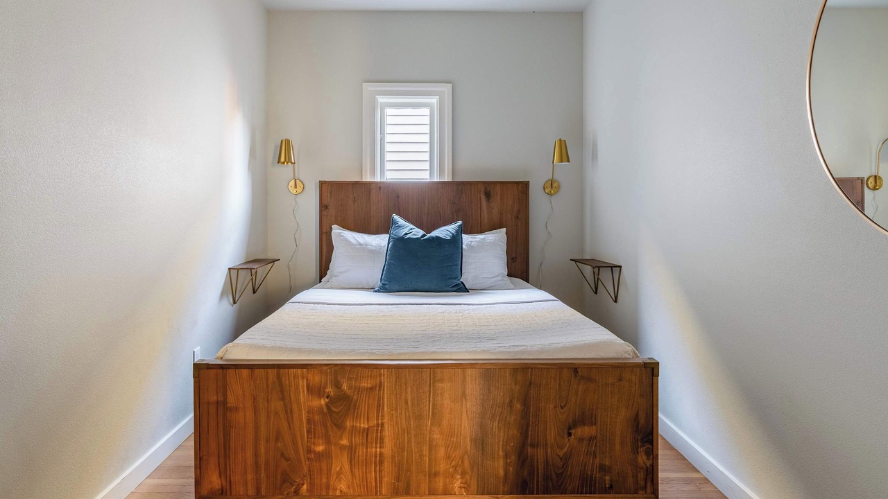 Photo of Bedroom in Sullivan's Gulch