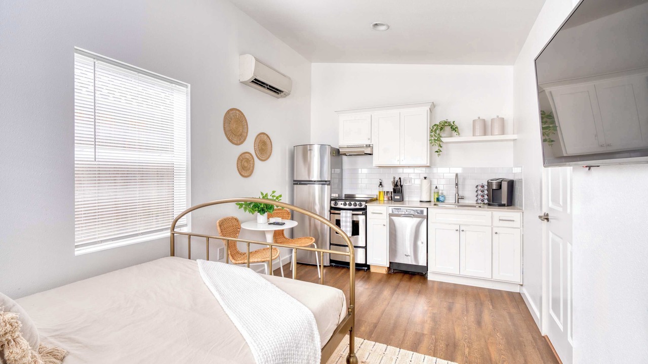 Photo of Bedroom in Sullivan's Gulch