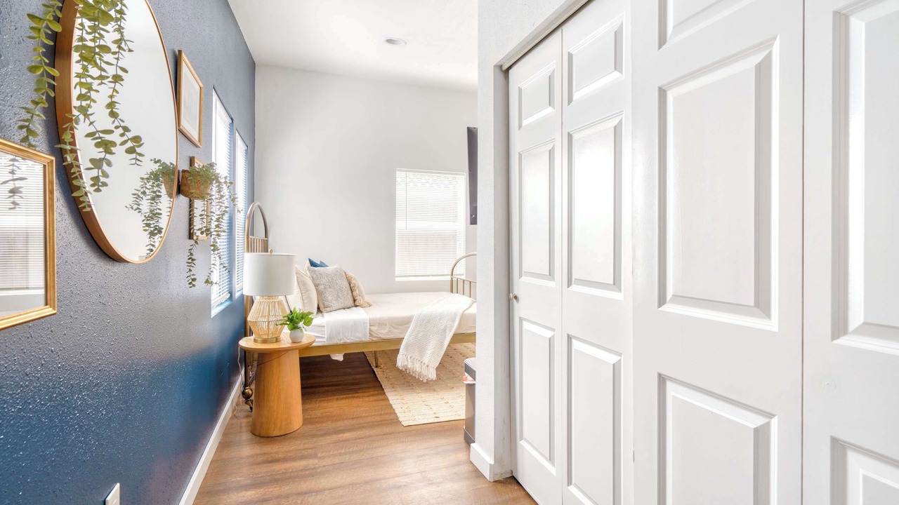 Photo of Others in Sullivan's Gulch