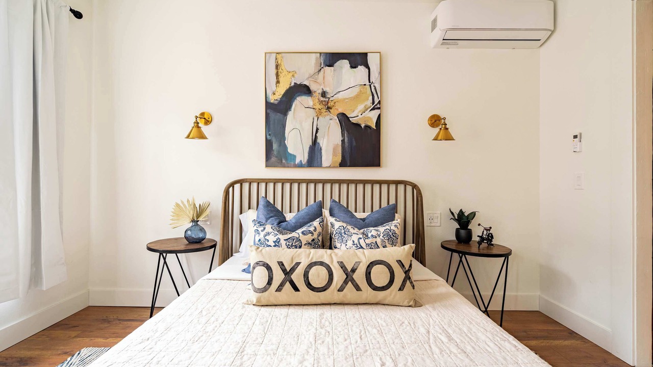 Photo of Bedroom in Uptown