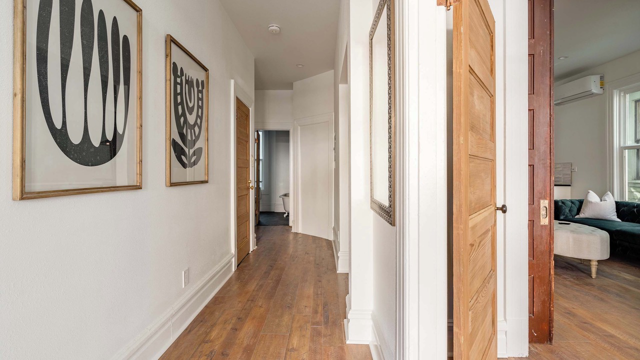 Photo of Others in Uptown