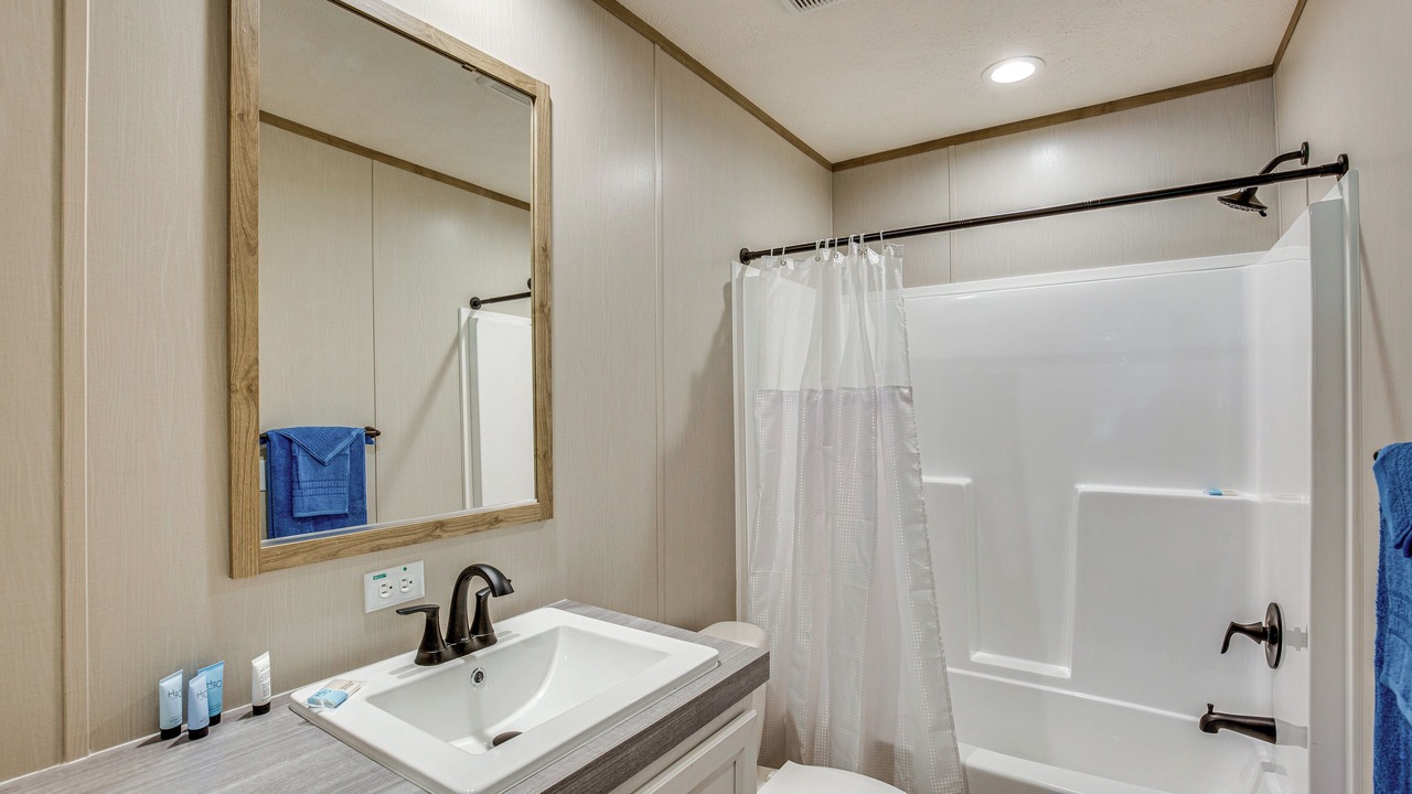 Photo of Bathroom in Seven Points