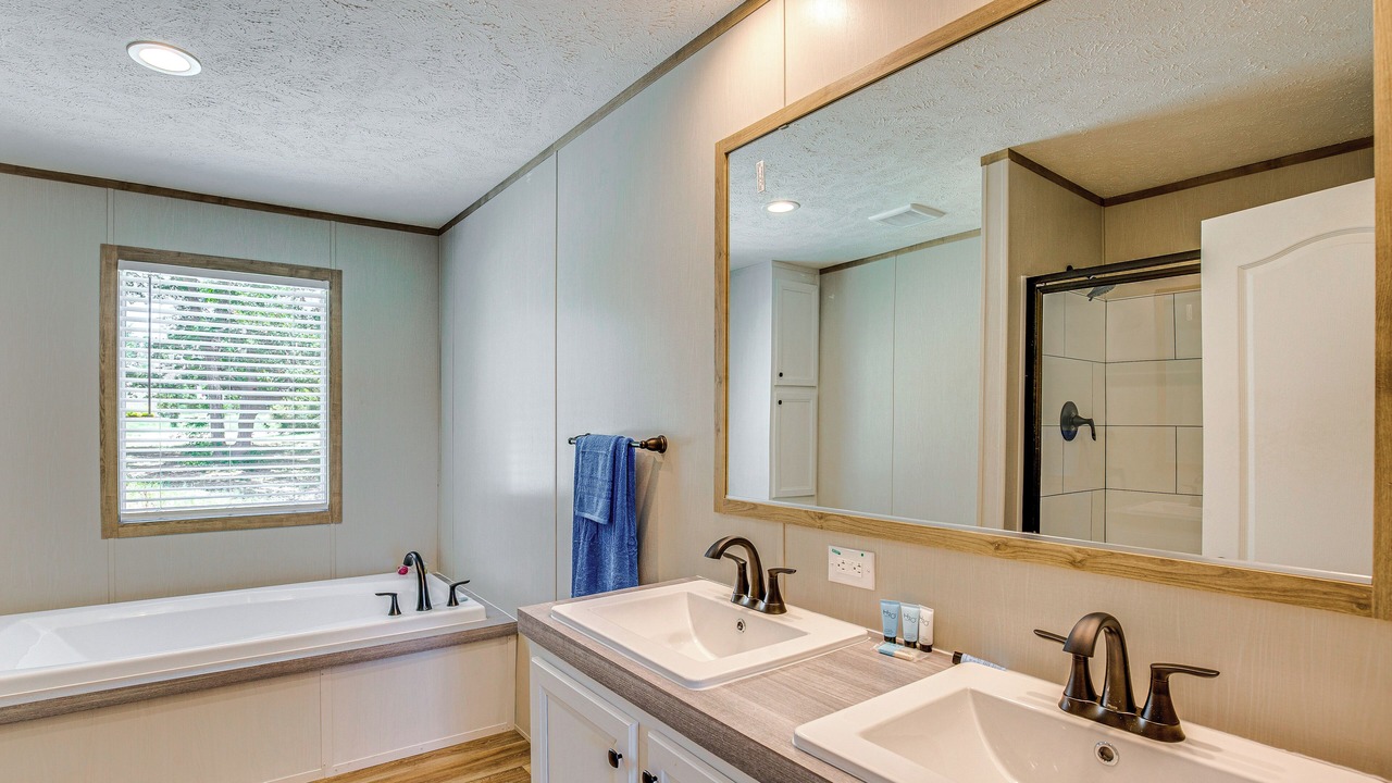 Photo of Bathroom in Seven Points