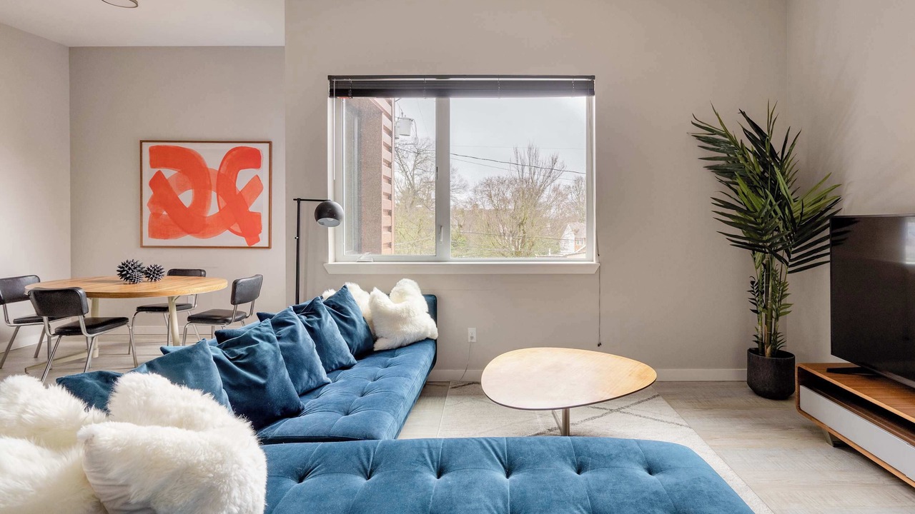 Photo of Livingroom in Belmont