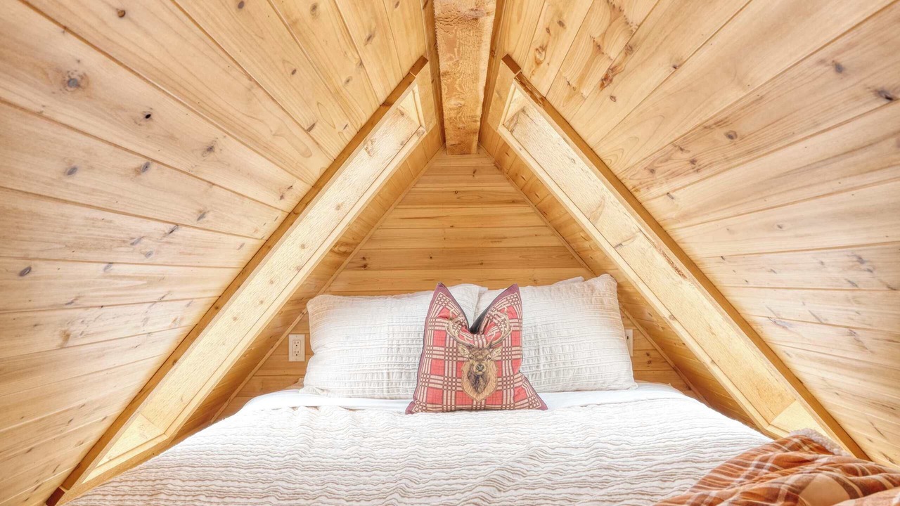 Photo of Bedroom in Hosford-Abernethy