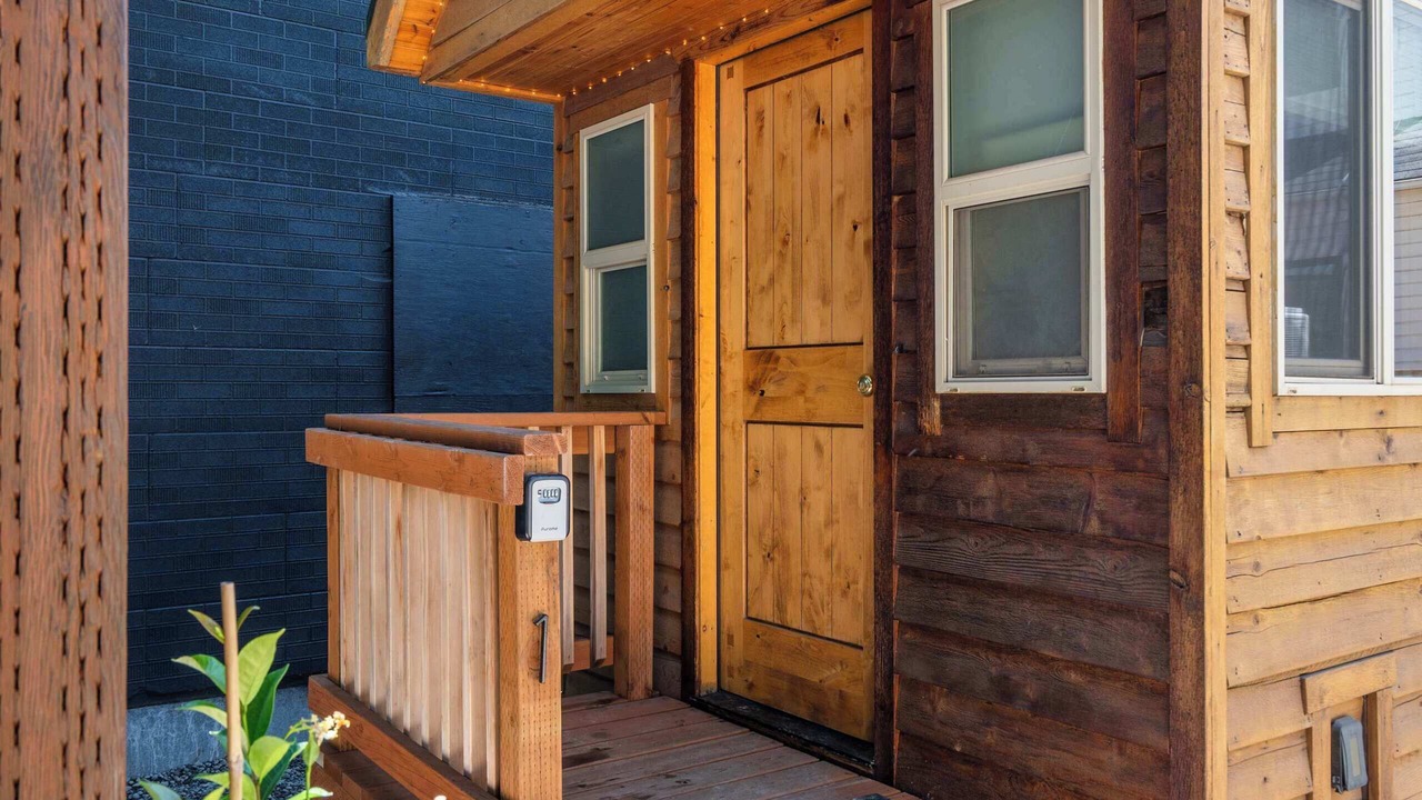 Photo of Outdoor in Hosford-Abernethy