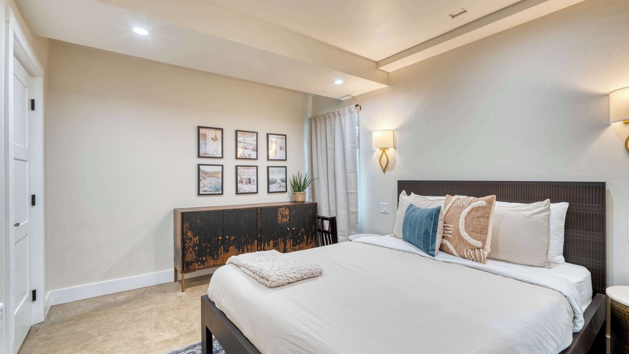 Photo of Bedroom in Mississippi District