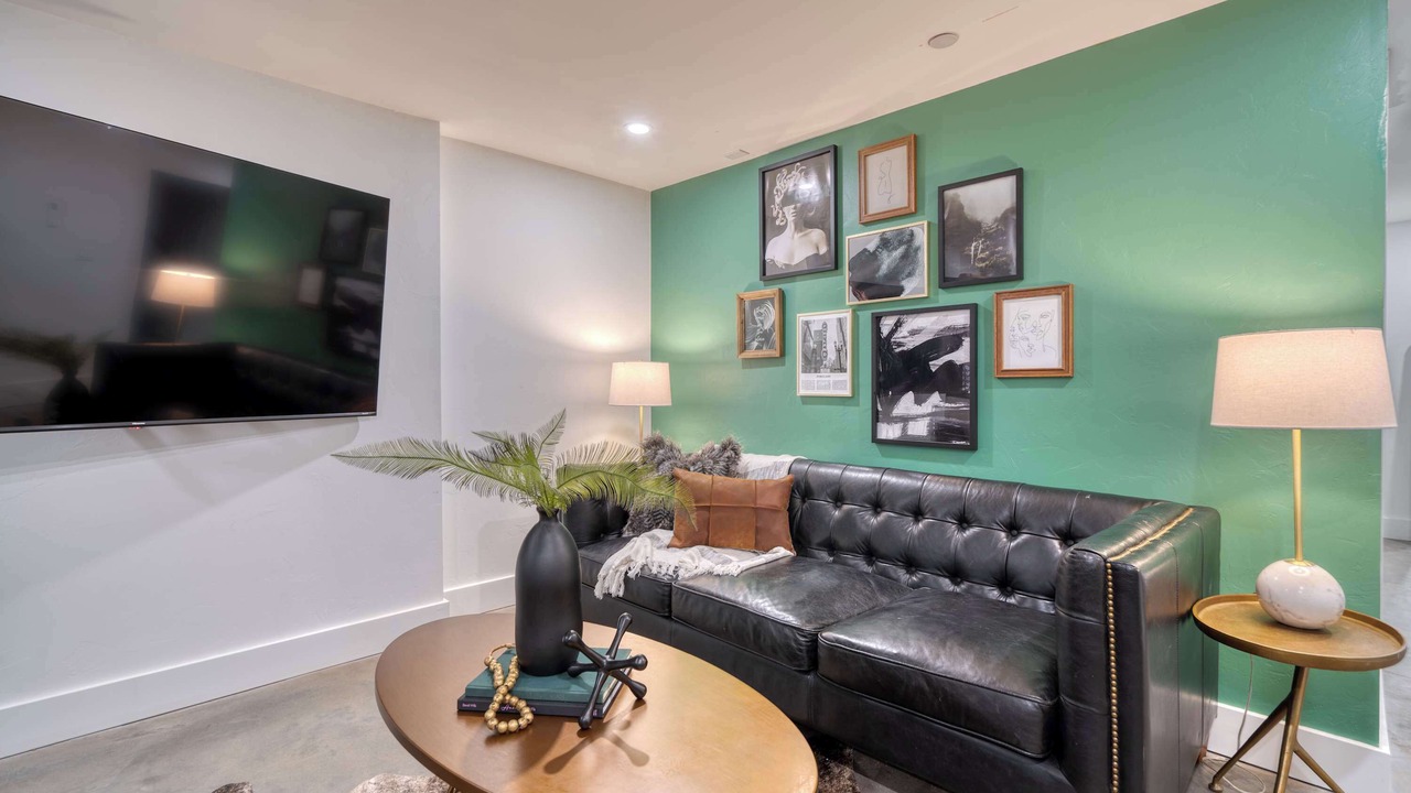 Photo of Livingroom in Alphabet Historic District