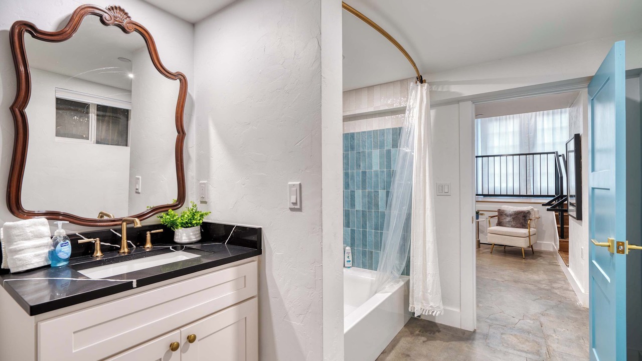 Photo of Bathroom in Alphabet Historic District