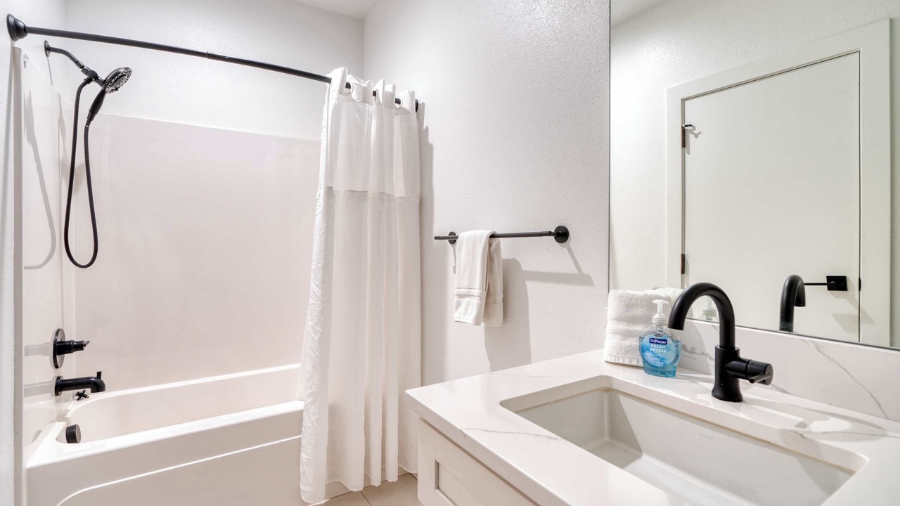 Photo of Bathroom in Humboldt