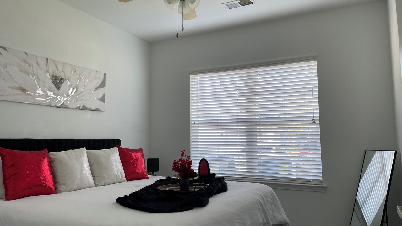 Photo of Bedroom in Doctors Inlet