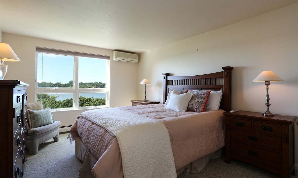 Photo of Bedroom in East Orleans