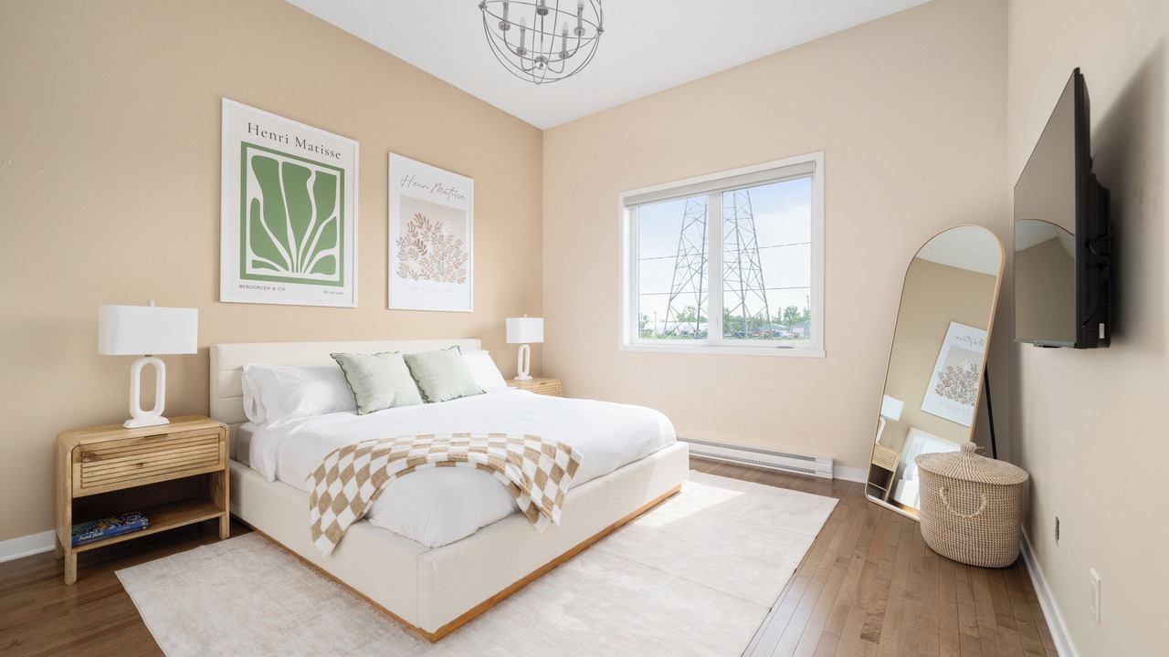 Photo of Bedroom in Laval