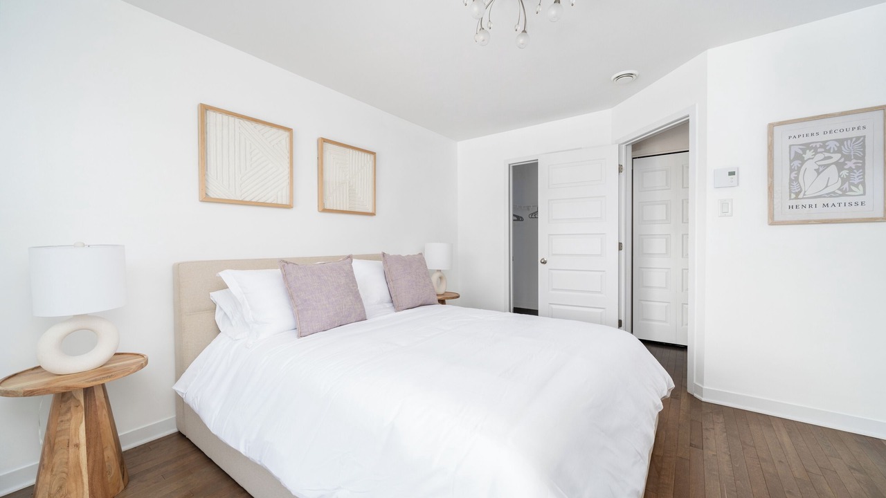 Photo of Bedroom in Laval