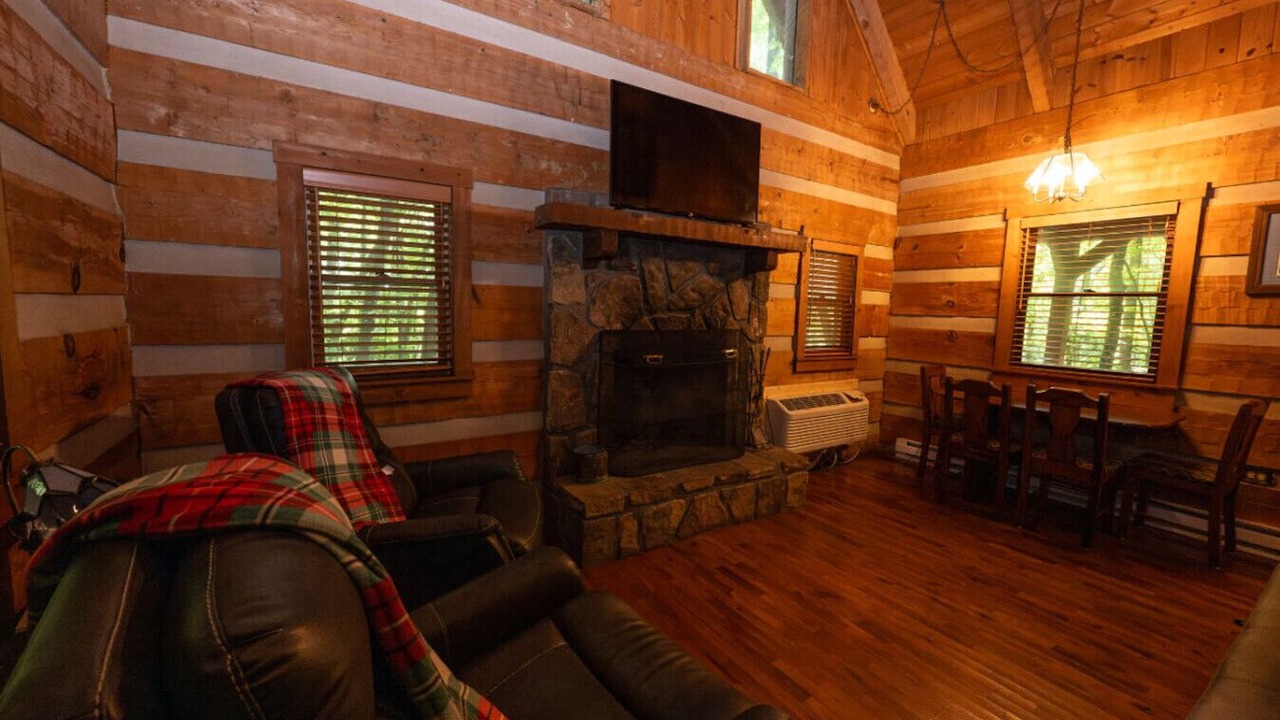 Photo of Livingroom in Cosby