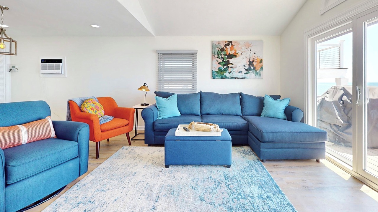 Photo of Livingroom in Milford