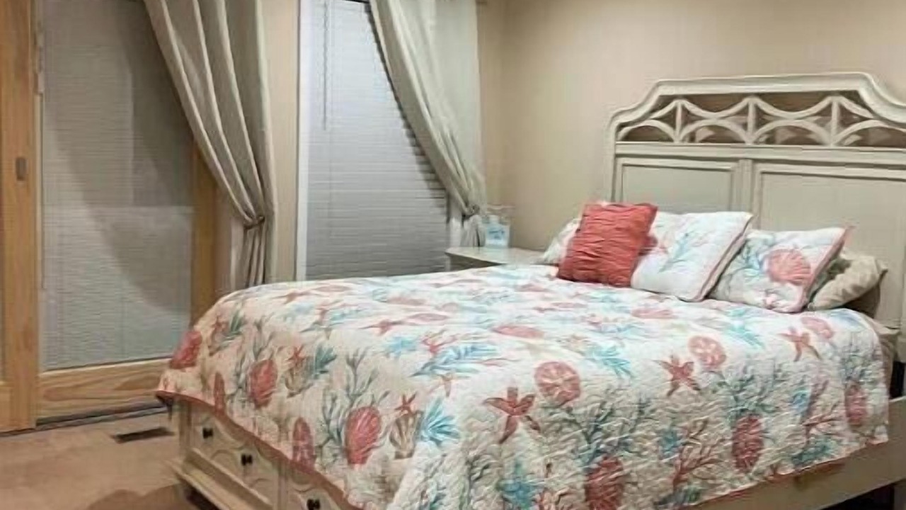 Photo of Bedroom in West Hampton Dunes