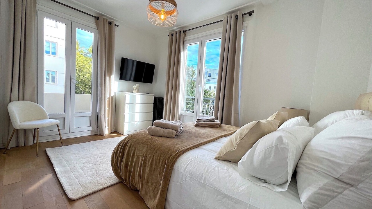 Photo of Bedroom in Prince–Marmottan