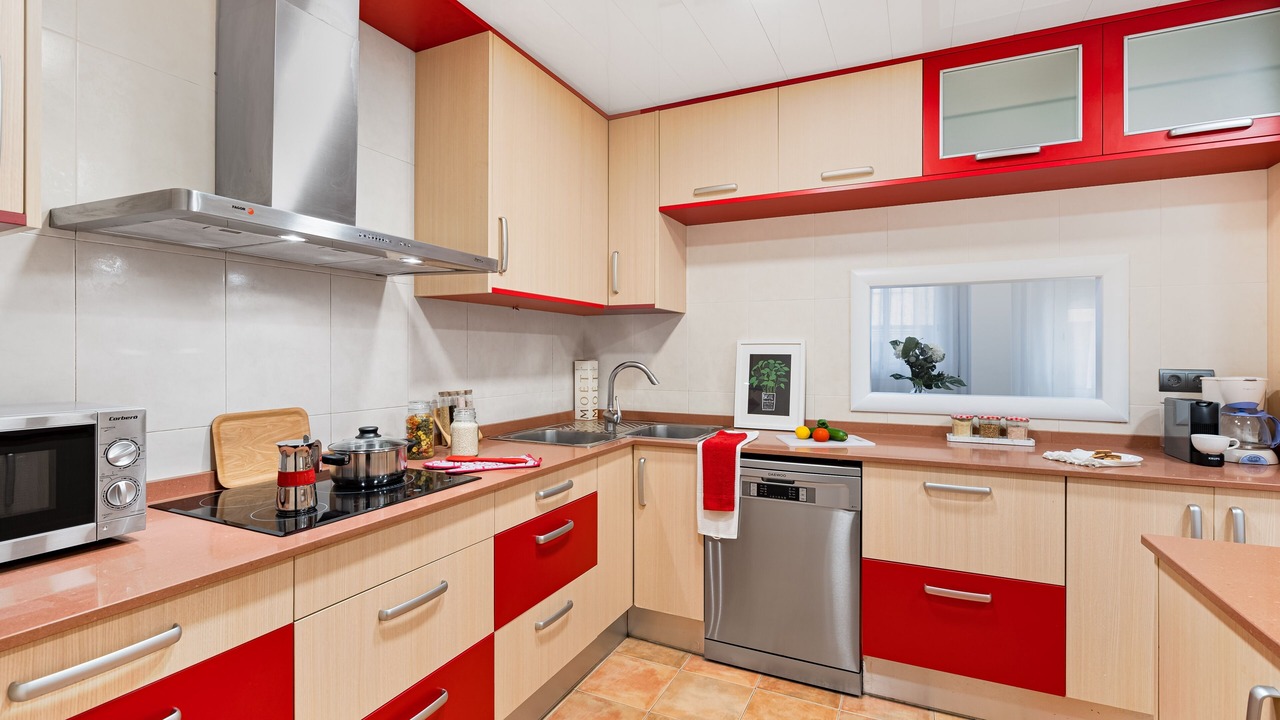 Photo of Kitchen in el Camp d'en Grassot i Gracia Nova