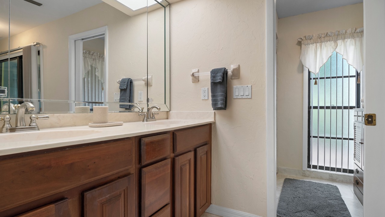 Photo of Bathroom in Fruitville