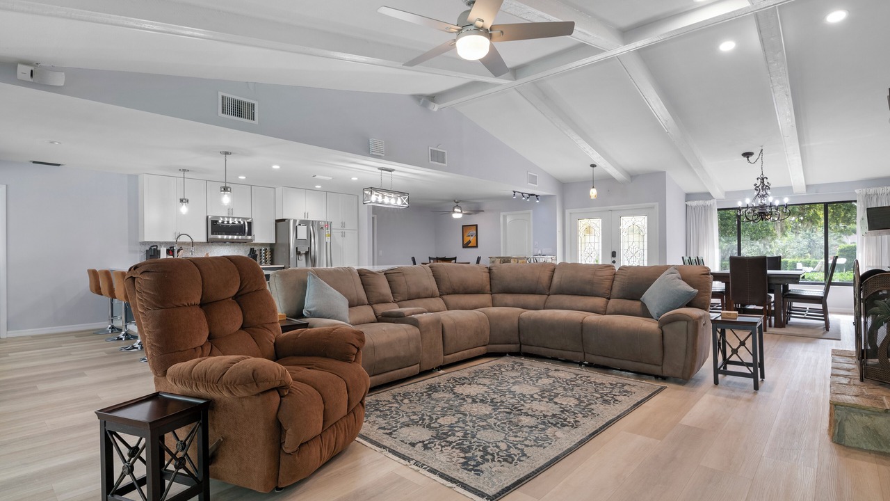 Photo of Livingroom in Fruitville