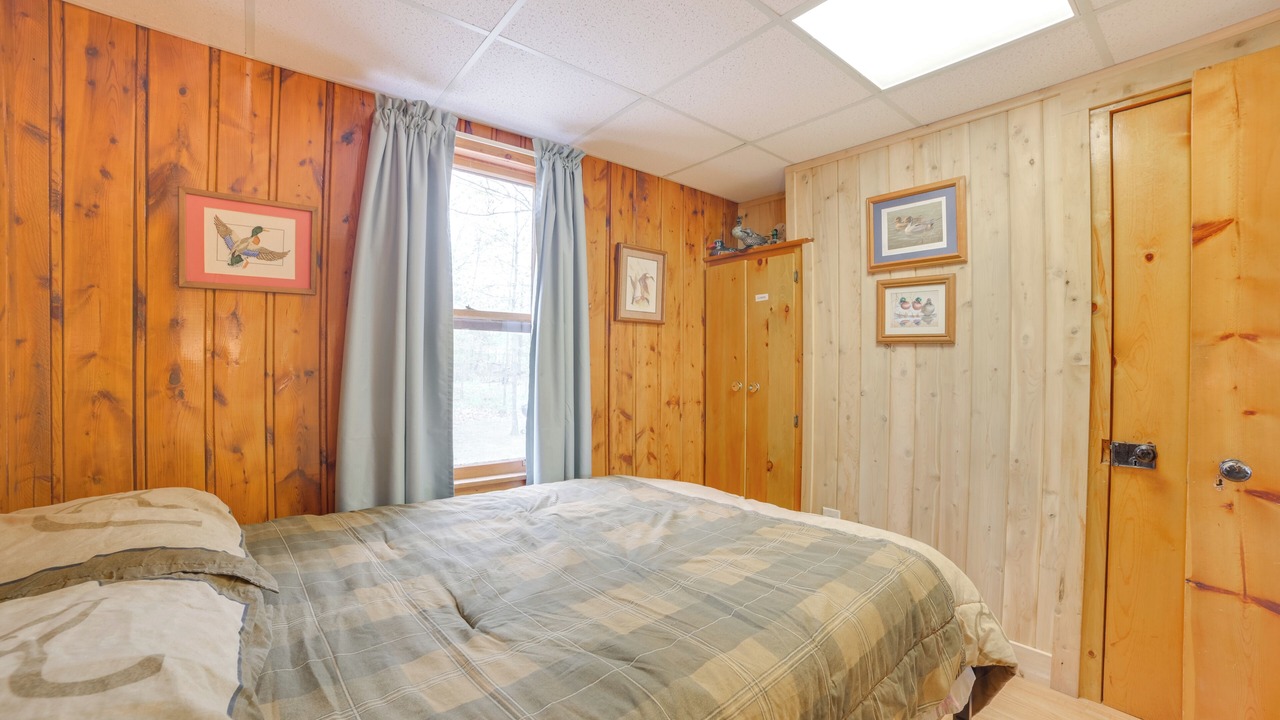 Photo of Bedroom in Onaway