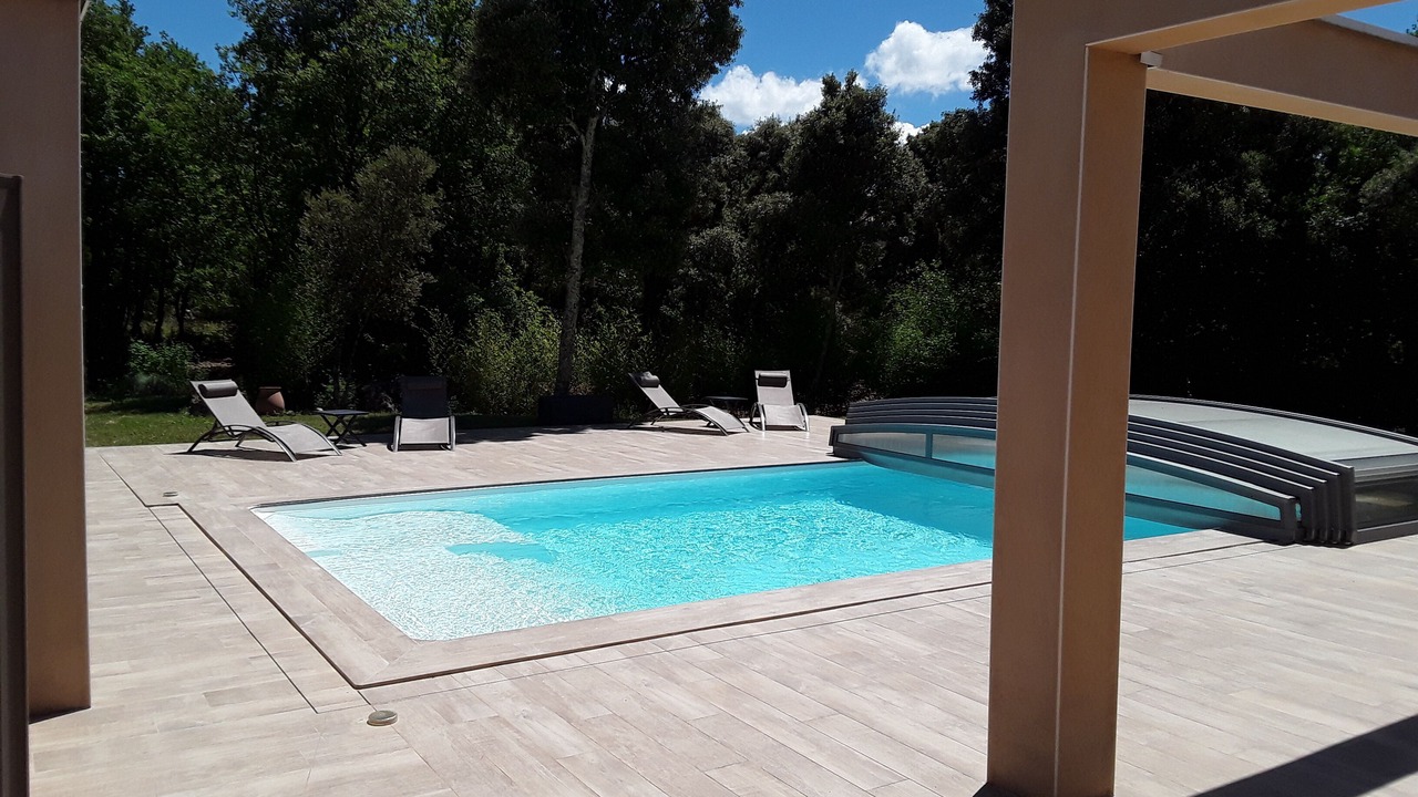 Photo of Outdoor in Saint-Martin-de-Londres