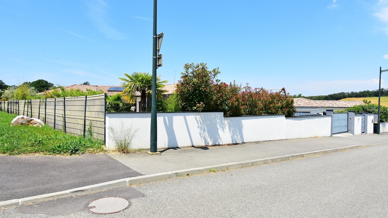 Photo of Outdoor in Lapeyrouse-Fossat
