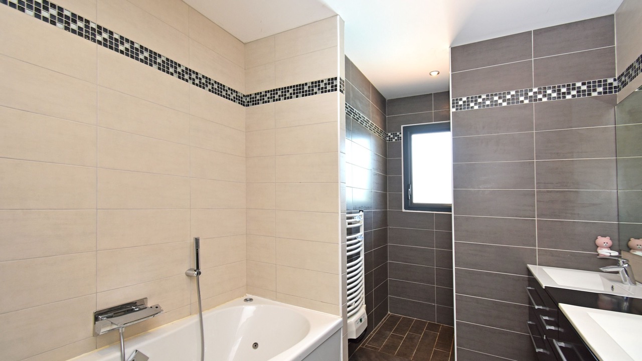 Photo of Bathroom in Lapeyrouse-Fossat