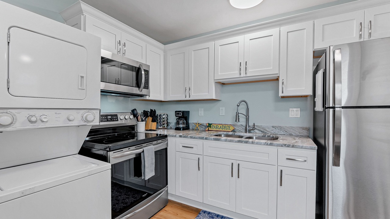 Photo of Kitchen in North Camellia Acres