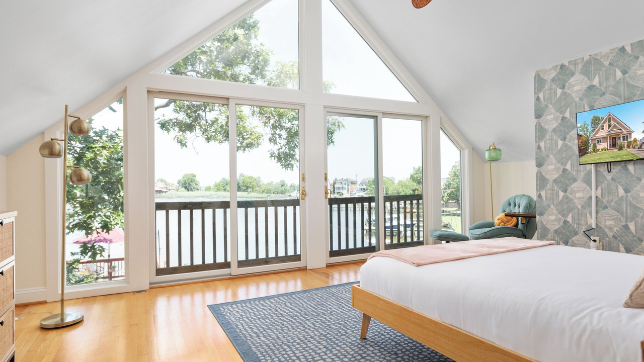 Photo of Bedroom in Arundel on the Bay