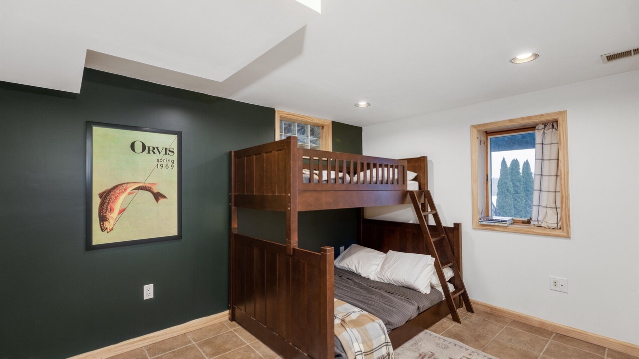 Photo of Bedroom in Lake Orion