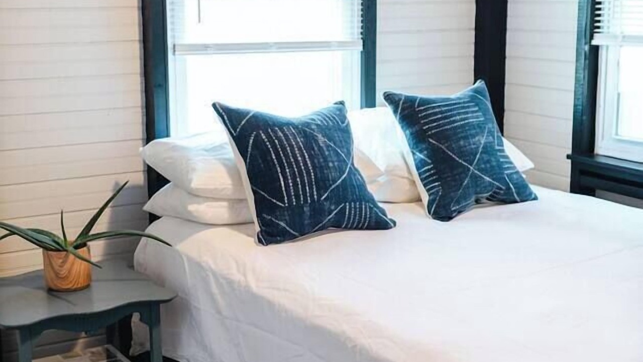 Photo of Bedroom in Matunuck