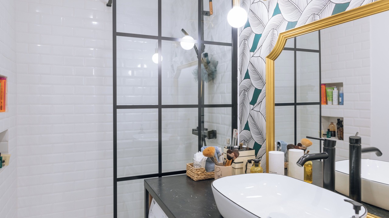 Photo of Bathroom in Issy-les-Moulineaux