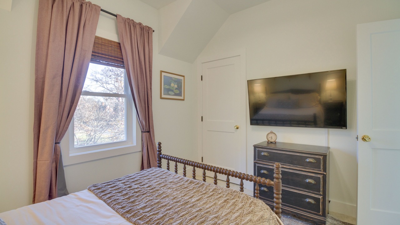 Photo of Bedroom in Appomattox