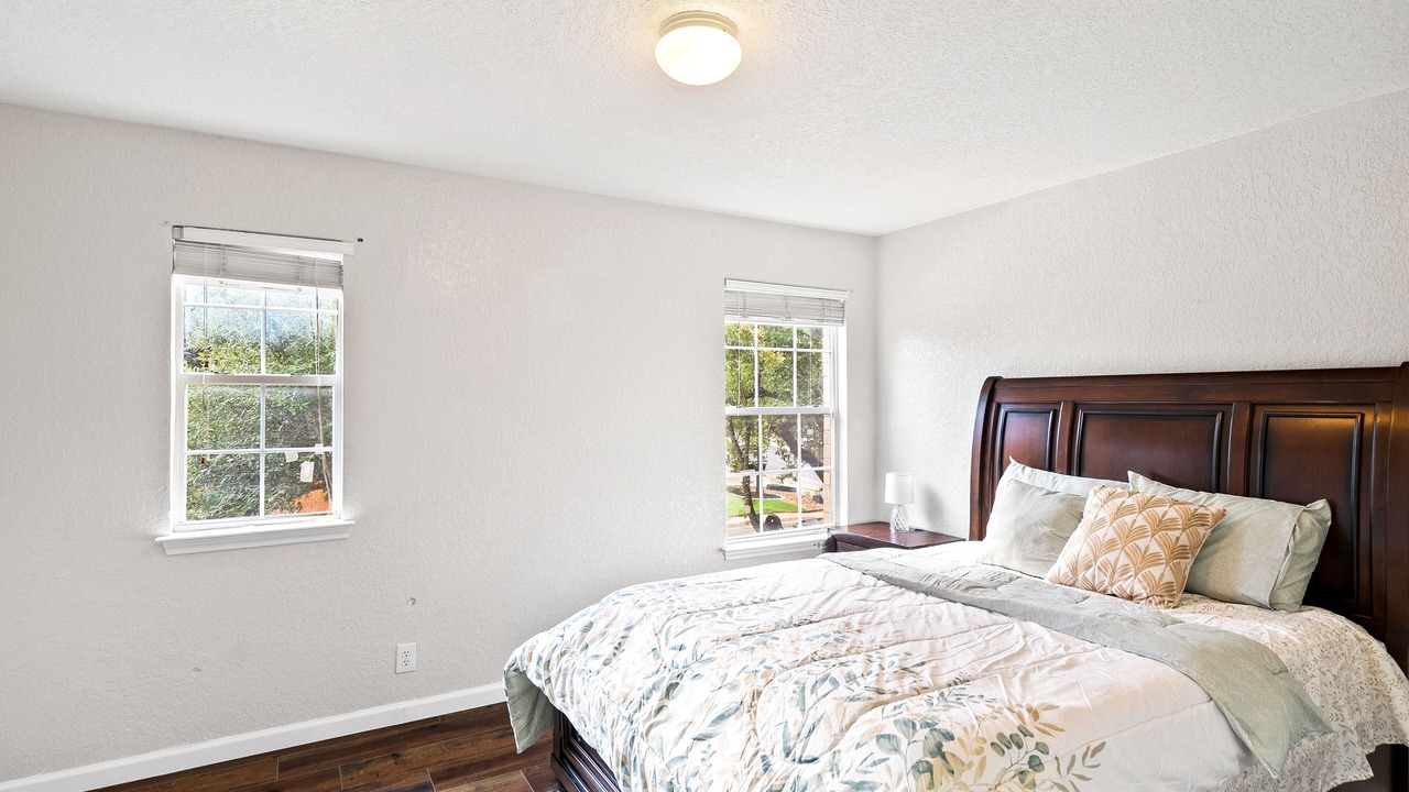 Photo of Bedroom in Far North Central