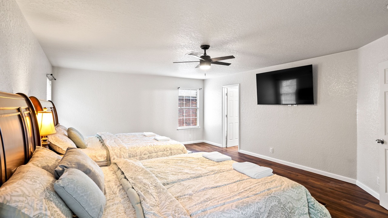 Photo of Bedroom in Far North Central