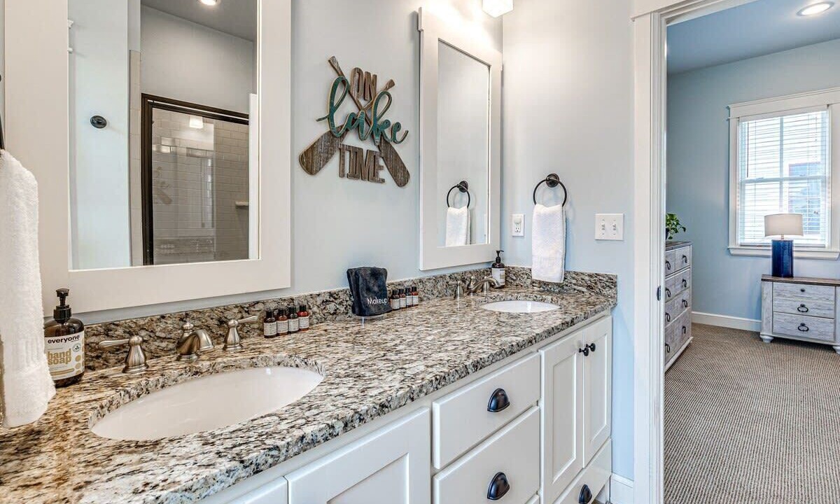 Photo of Bathroom in Eufaula